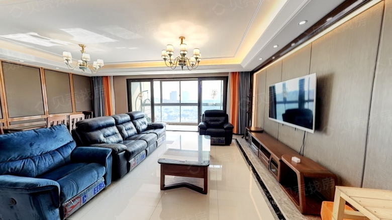 Apartment for rent in Wuxi - R&F No.10, Block B - Photo 2