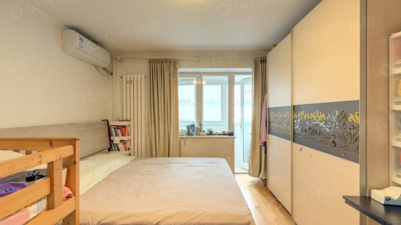 Rent Apartment in Beijing: No. 22 Courtyard, Cuiwei Road - Image 1