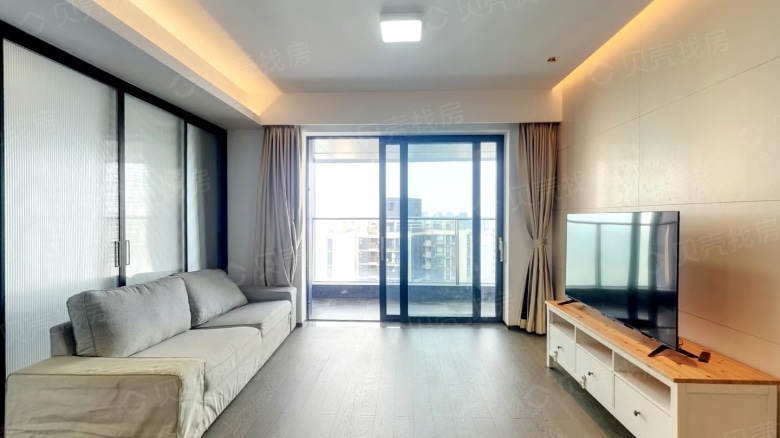Shenzhen expat housing - Furnished apartment: Peninsula City Garden Phase IV
