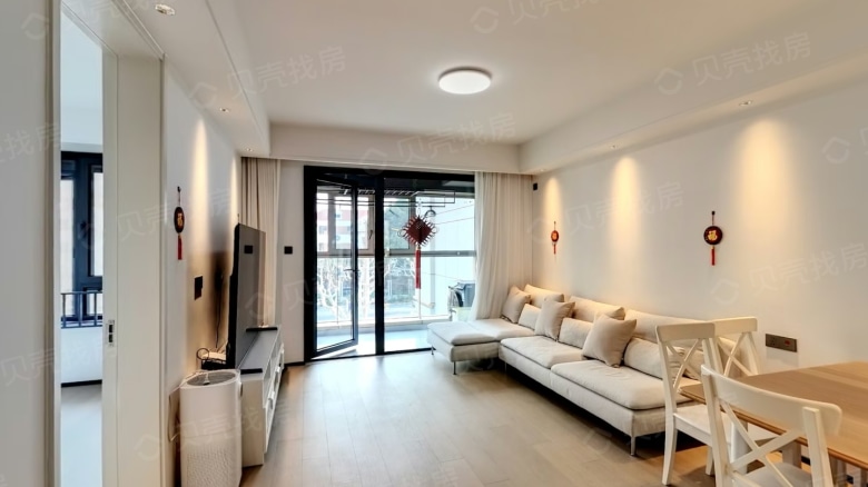 Apartment for rent in Shanghai - Huiyue Court - Photo 1