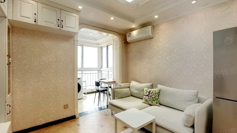 Rent Apartment in Beijing: Rainbow City Area 4 - Image 1