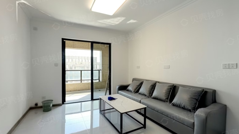 Apartment for rent in Wuhan - Land Rover Park - Photo 1