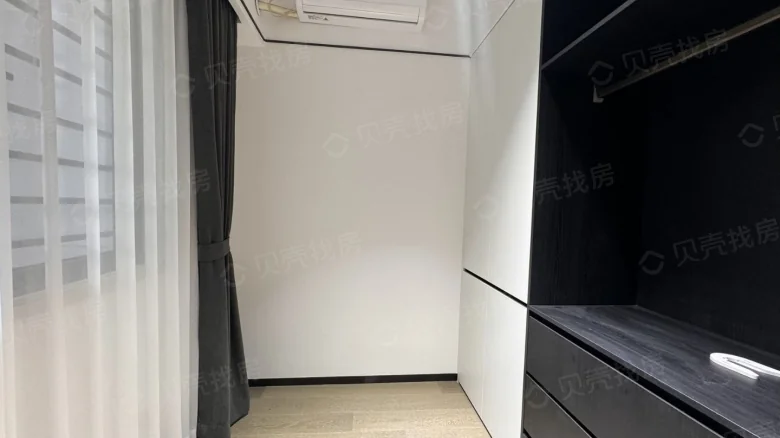 Shoukai Zhonggeng Xiangkai Liantian - View 8