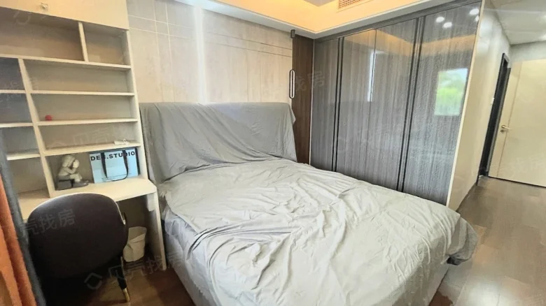 Mission Hills Villa - View 5