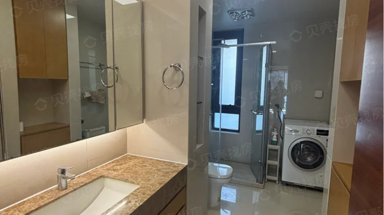 Lujiazui Jinxiu Qiancheng Phase I - View 6