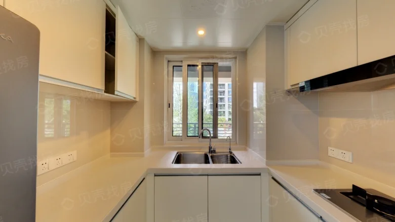 Riverside Elite Residence - View 6