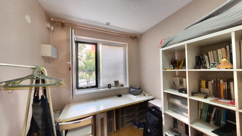 Lakeview Garden - View 5