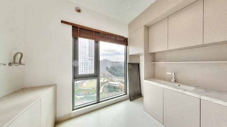 Zhonghai Yuexiang Terrace - View 12