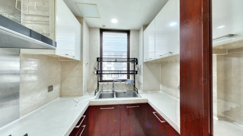 Golden Land Sky Palace - View 11