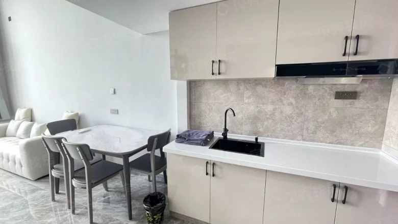 Middle East Red Street - View 4