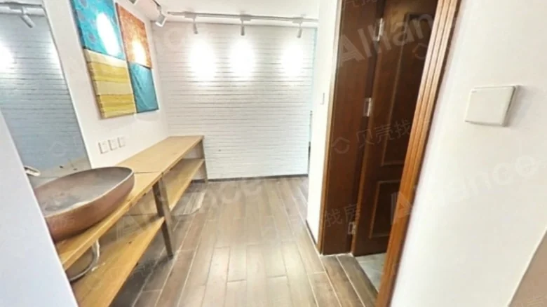 Related Property Image