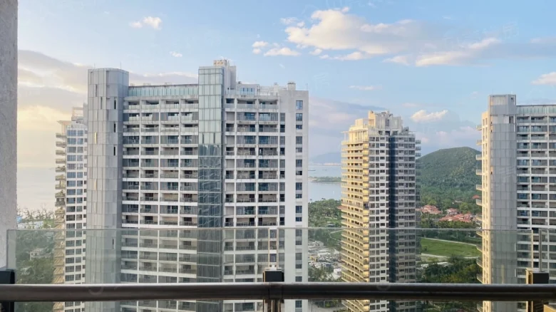 Banshan Bandao · Central Seaview Avenue - View 12