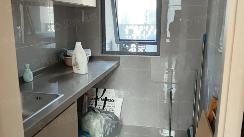 Related Property Image