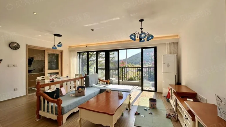 Vanke Lakefront Vacation Park Phase II - View 4