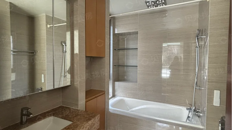 Lujiazui Jinxiu Qiancheng Phase I - View 5