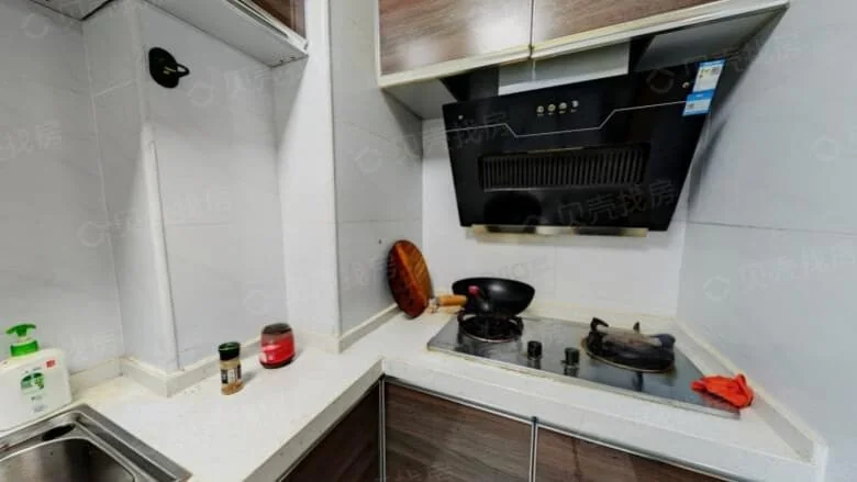 Modern Times · Spring Breeze Ten Miles - View 5