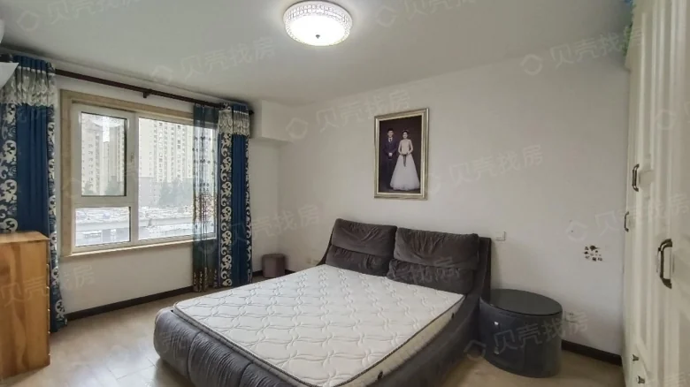 Poly Spring Garden - View 2