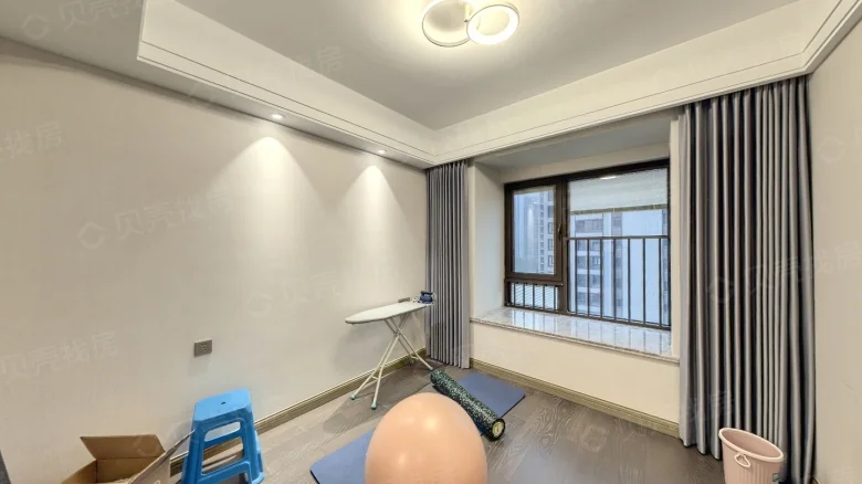 Related Property Image