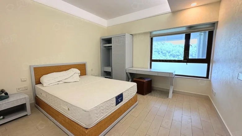 Half Mountain Half Island East Sea Bay Phase Three - View 3