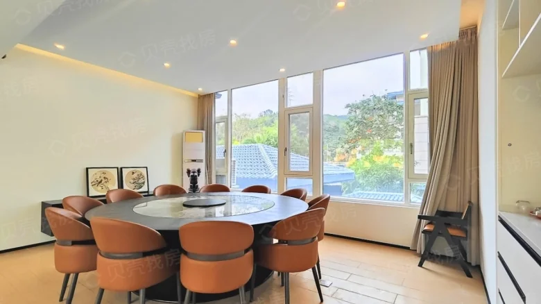 Sanya Courtyard - View 11