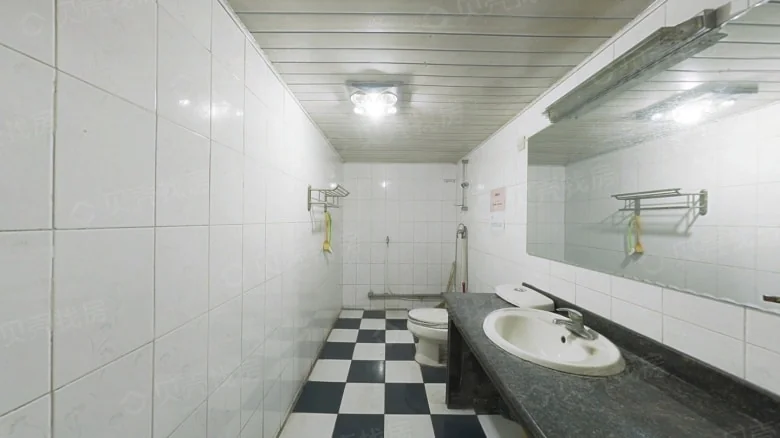 Northwest Building - View 5