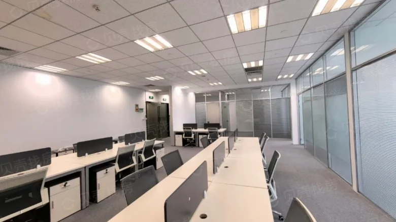 Kowloon Commerce Centre - View 5