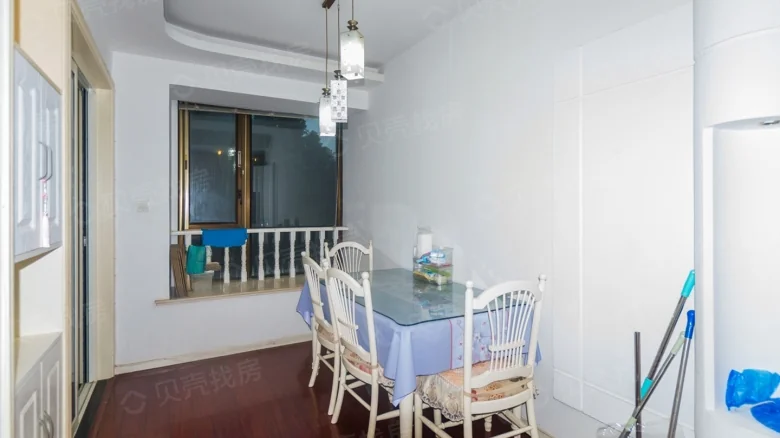 Springtime Garden City Lakefront Lingyu - View 5