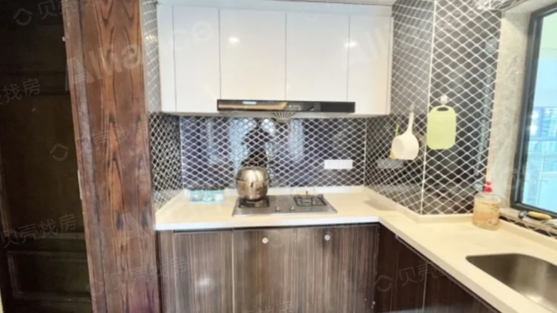 Sanya Yishan Lake - View 4