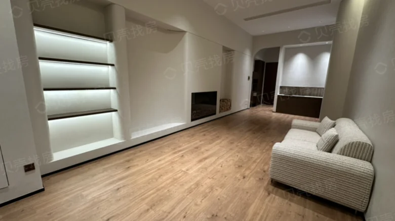 Yizhou Mall - View 2