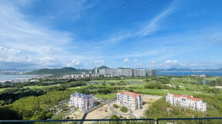 Half Mountain Half Island - View 9