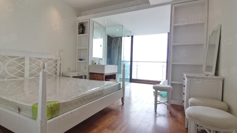 Half Mountain Peninsula Donghai Bay Phase III - View 2