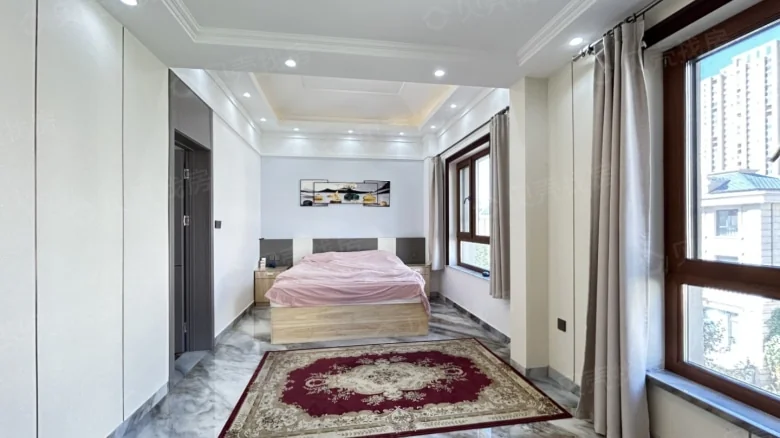 Hongxing Venice Villa - View 10