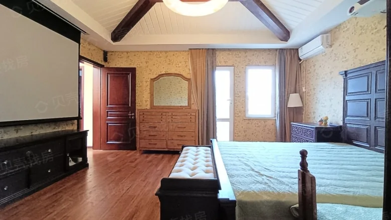 Longhu Xiangti Stroll - View 7