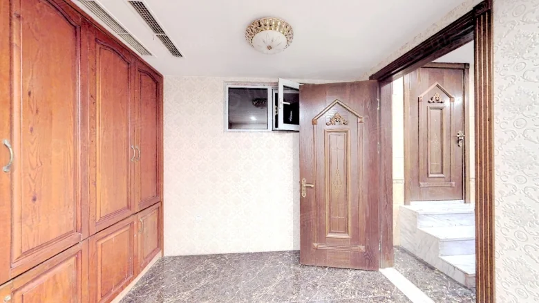 Related Property Image