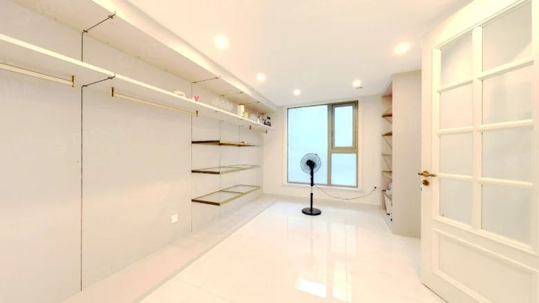 Related Property Image