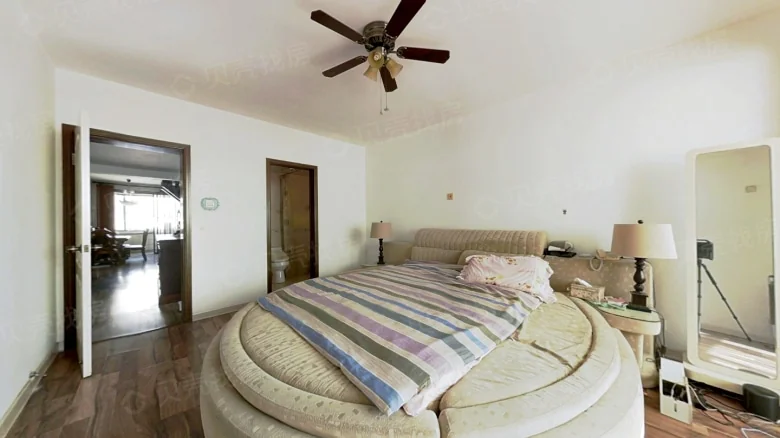 Related Property Image