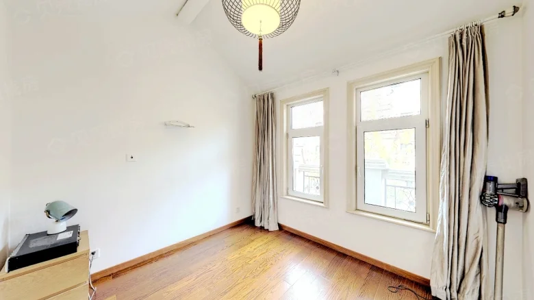 Related Property Image