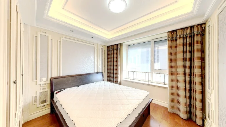 Crown Grandeur Residence - View 3