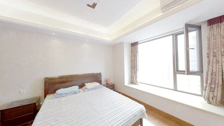 Huafa Shoufu - View 3