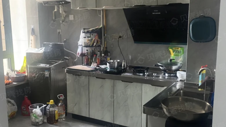 Helenburg Central Plaza - View 2