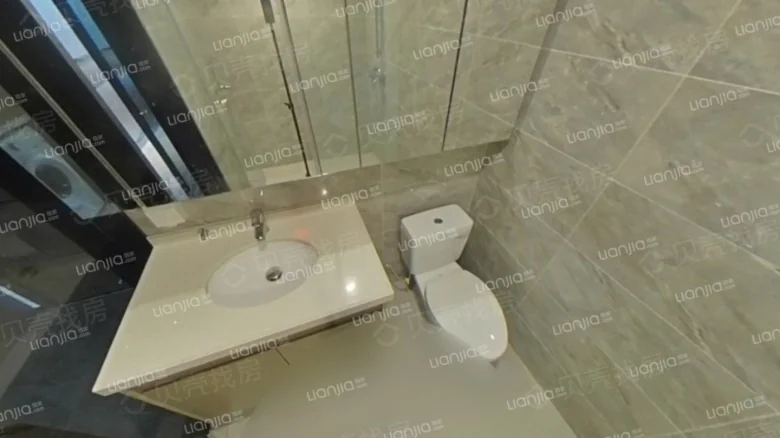 Poly Punta della Mia Gold Hub - View 4