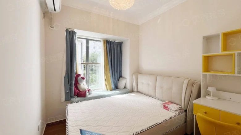 Sanya Century Golden Mansion - View 4