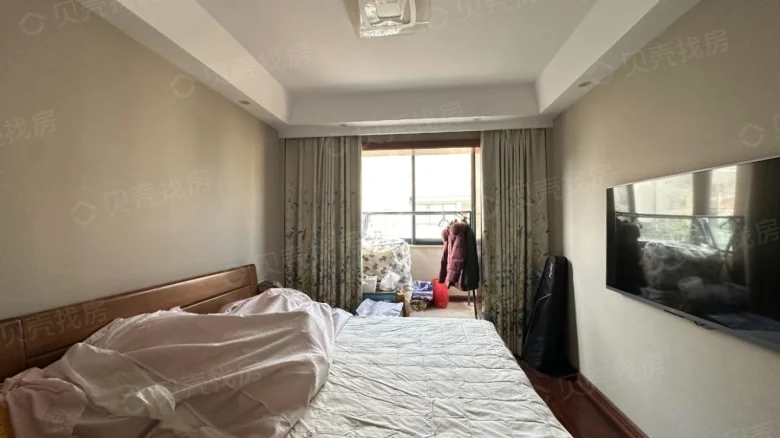 Peninsula Mansion - View 10