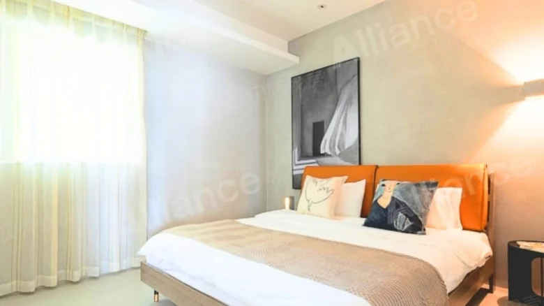 Half Mountain Half Island East Sea Bay Phase Three - View 2