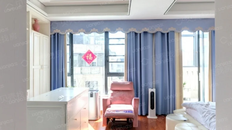 Blue Light Yongjin Peninsula - View 10