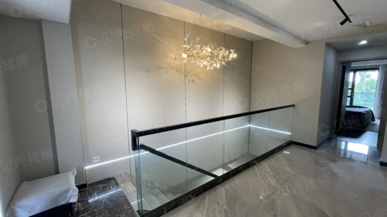 Mission Hills Villa - View 23