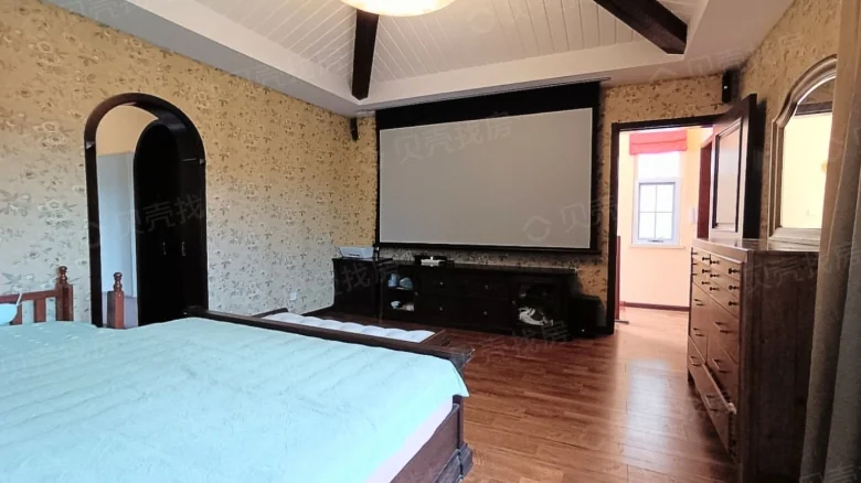 Longhu Xiangti Stroll - View 8