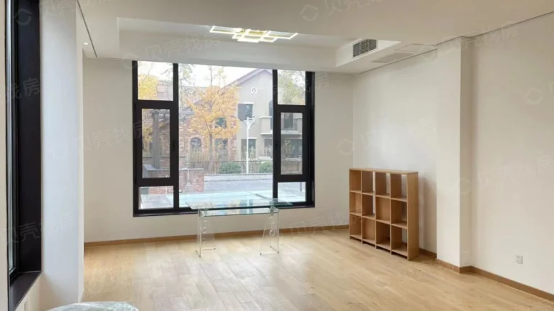 Cnoahua Eight Courtyard - View 1