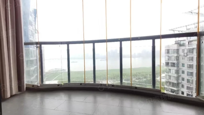 Elegant View Garden - View 4