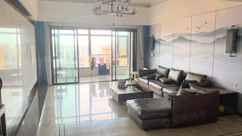 Elegant Residence Central Mansion - View 1